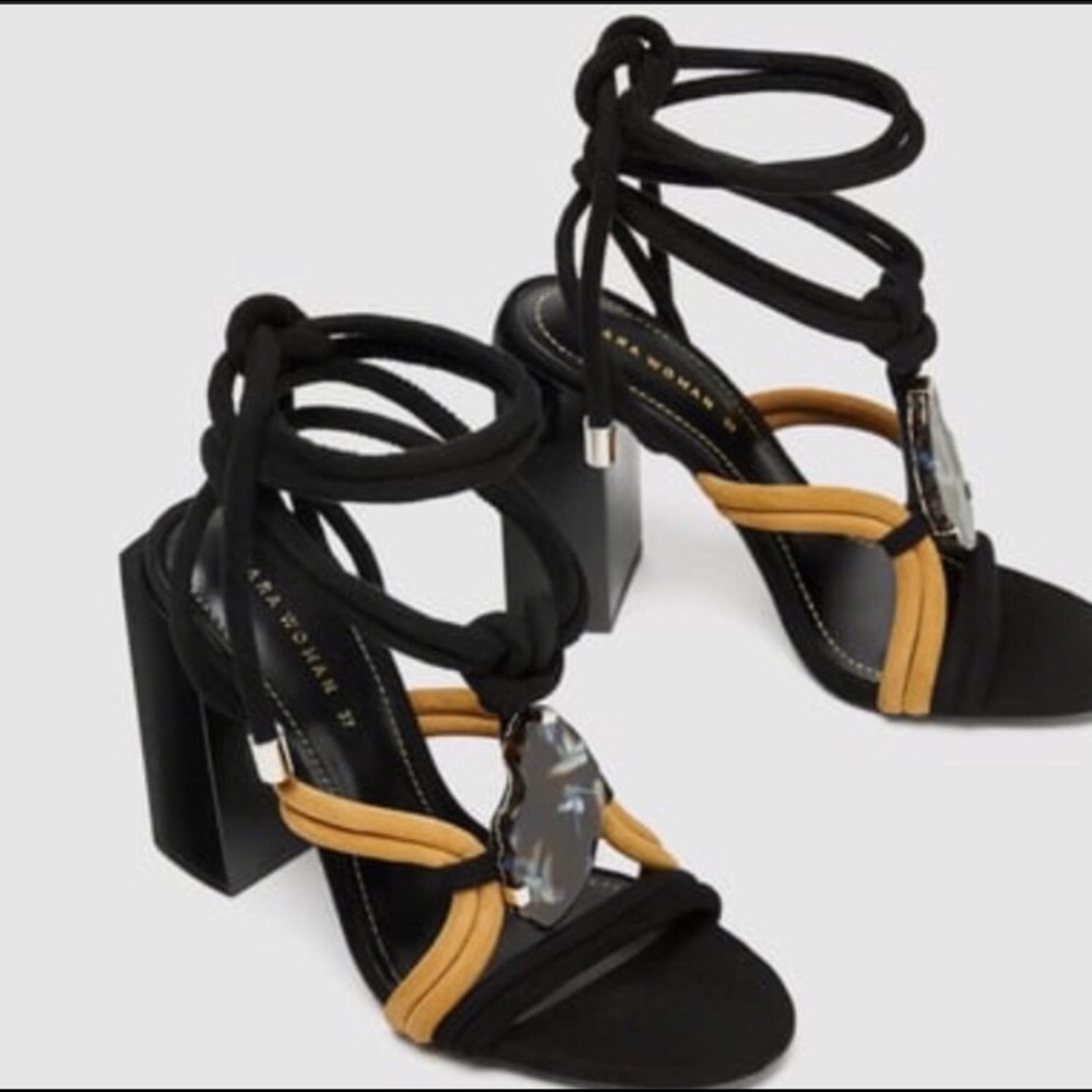 Zara Women Leather sandals with stone detail